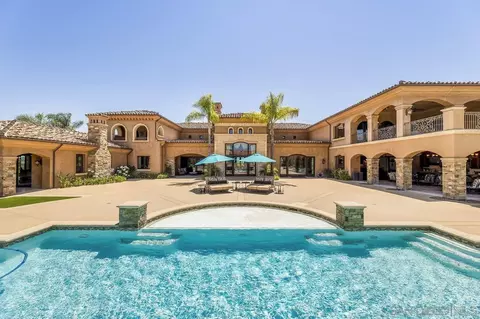 Exterior - 14170 Bryce Pt, Poway, CA 92064 photo 2 of 11