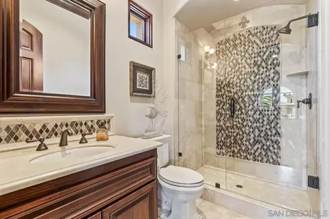 Bath - 14170 Bryce Pt, Poway, CA 92064 photo 6 of 6