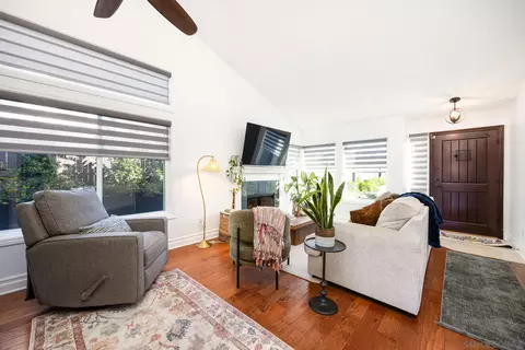Living - 5358 Raspberry Way, Oceanside, CA 92057 photo 2 of 3