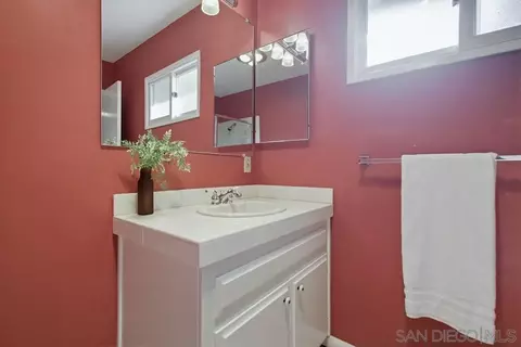 Bath - 4824 Edgeview Dr, El Cajon, CA 92020 photo 7 of 7