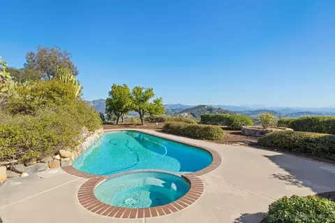 Exterior - 2169 Rockhoff Rd, Escondido, CA 92026 photo 7 of 7