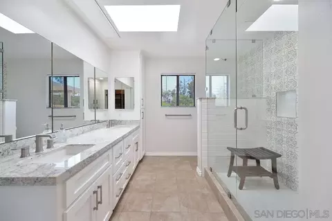 Bath - 25221 Hereford Dr, Ramona, CA 92065 photo 1 of 5
