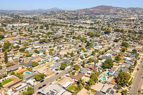 View/Area - 8823 Kelburn Ave, Spring Valley, CA 91977 photo 5 of 6