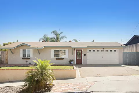 Exterior - 8823 Kelburn Ave, Spring Valley, CA 91977 photo 2 of 8