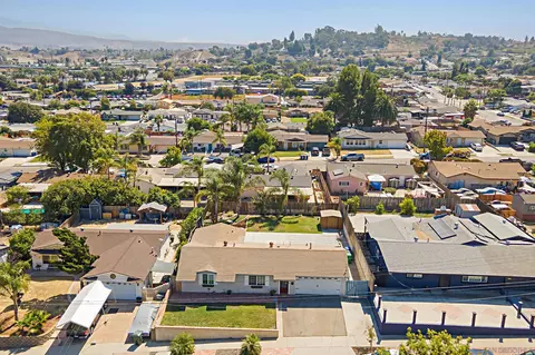 View/Area - 8823 Kelburn Ave, Spring Valley, CA 91977 photo 2 of 6