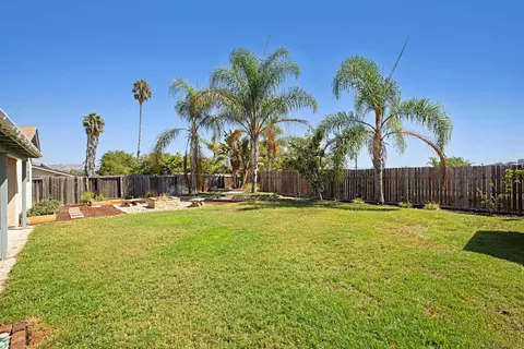 Exterior - 8823 Kelburn Ave, Spring Valley, CA 91977 photo 4 of 8