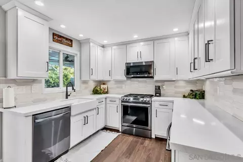 Kitchen - 13551 Brett Harte, Lakeside, CA 92040 photo 2 of 5