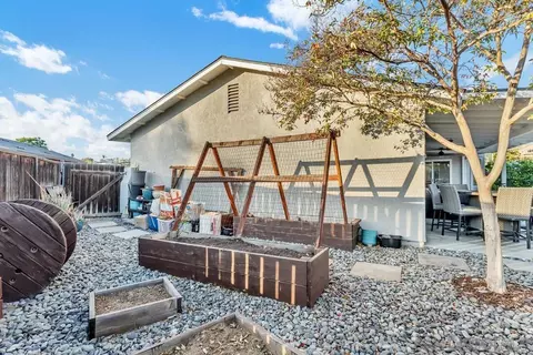 Exterior - 13551 Brett Harte, Lakeside, CA 92040 photo 12 of 14