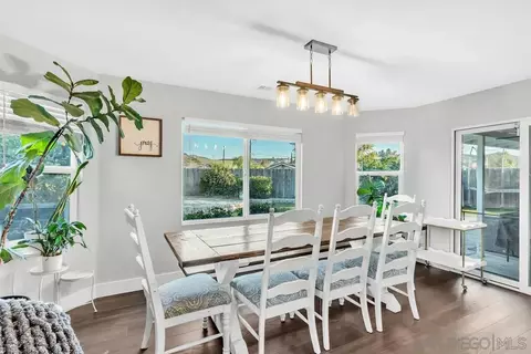 Dining - 13551 Brett Harte, Lakeside, CA 92040 photo 2 of 3