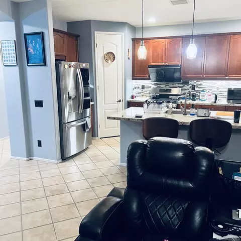 Kitchen - 44482 Avenida Suarez, Indio, CA 92201 photo 2 of 2