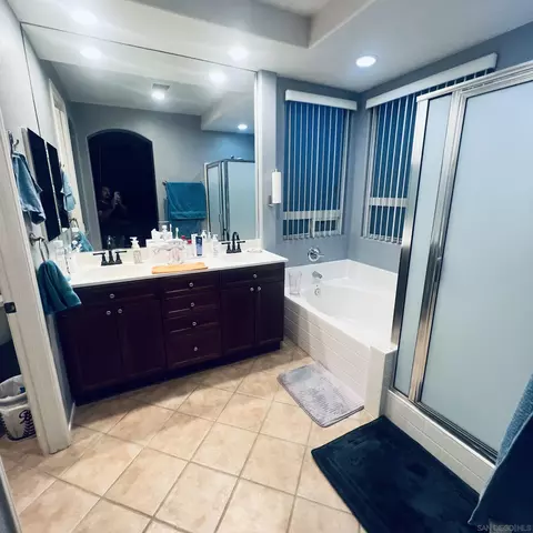 Bath - 44482 Avenida Suarez, Indio, CA 92201 photo 1 of 1