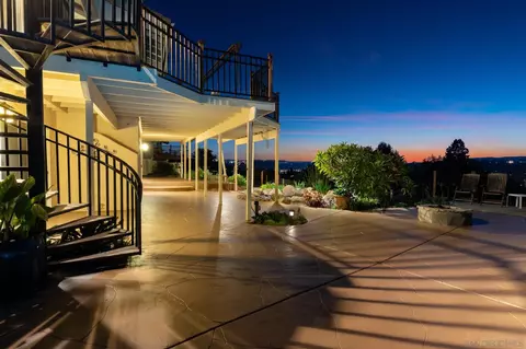 Exterior - 14036 Tierra Bonita Rd, Poway, CA 92064 photo 11 of 19