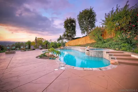 Exterior - 14036 Tierra Bonita Rd, Poway, CA 92064 photo 6 of 19