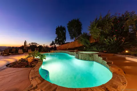 Exterior - 14036 Tierra Bonita Rd, Poway, CA 92064 photo 18 of 19