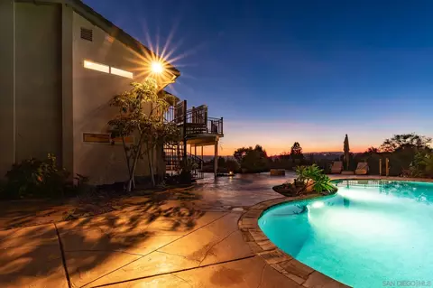 Exterior - 14036 Tierra Bonita Rd, Poway, CA 92064 photo 4 of 19
