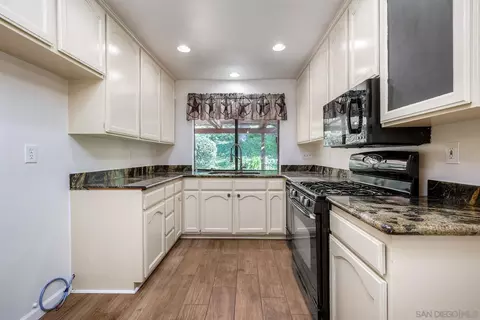 Kitchen - 2032 David Dr, Escondido, CA 92026 photo 2 of 4