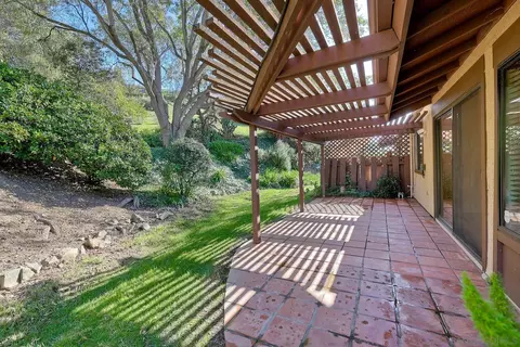 Exterior - 2032 David Dr, Escondido, CA 92026 photo 7 of 9