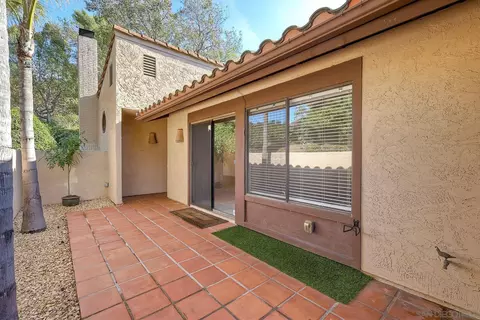 Exterior - 2032 David Dr, Escondido, CA 92026 photo 4 of 9
