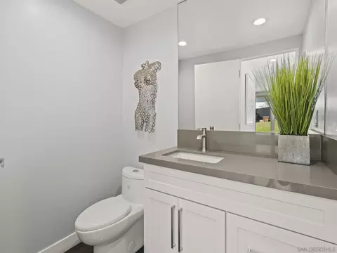 Bath - 12815 Iola Way, Poway, CA 92064 photo 1 of 8