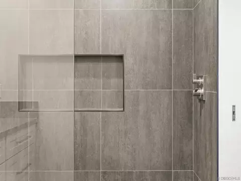 Bath - 12815 Iola Way, Poway, CA 92064 photo 3 of 8
