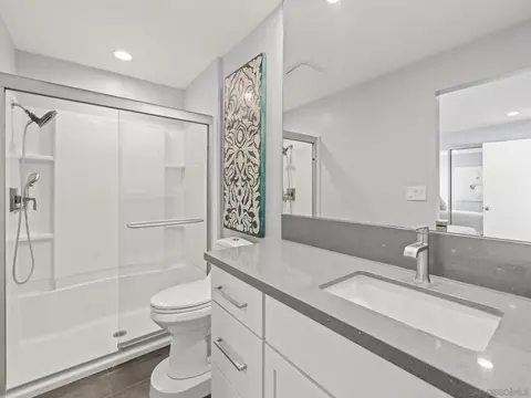 Bath - 12815 Iola Way, Poway, CA 92064 photo 8 of 8