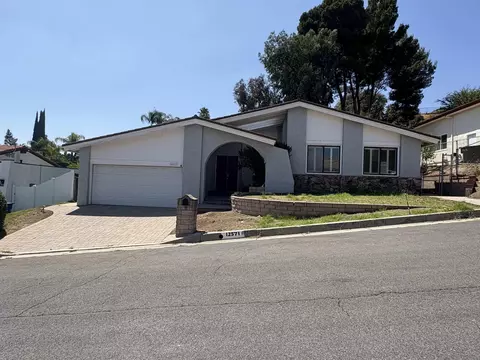 12571 Henzie Pl, Granada Hills, CA 91344