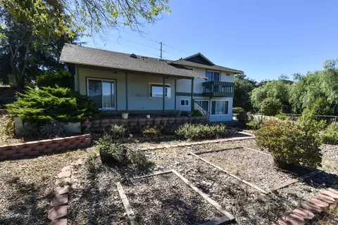 Exterior - 914 S Grade Rd, Alpine, CA 91901 photo 5 of 5