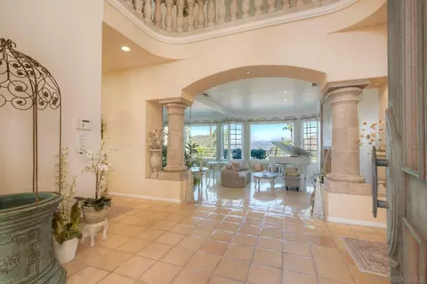 Entry Way - 13455 Old Winery Rd, Poway, CA 92064 photo 2 of 4
