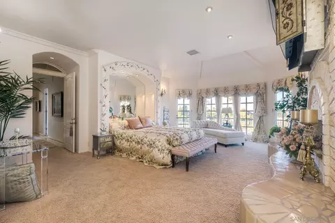 Bedroom - 13455 Old Winery Rd, Poway, CA 92064 photo 1 of 4