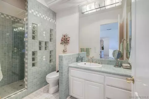 Bath - 13455 Old Winery Rd, Poway, CA 92064 photo 6 of 7