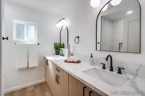 Bath - 3109 Dye Rd, Ramona, CA 92065 photo 8 of 10