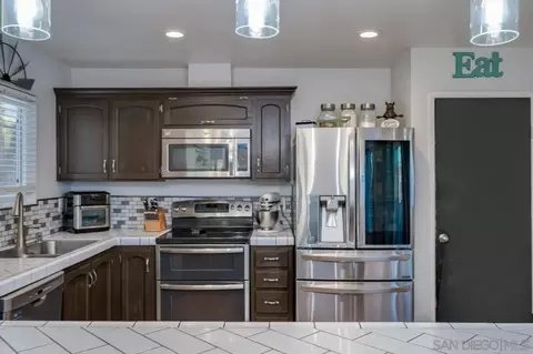14027 Hermosillo Way, Poway, CA 92064 photo 12