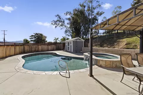 Exterior - 1287 Hanson Way, Ramona, CA 92065 photo 5 of 6