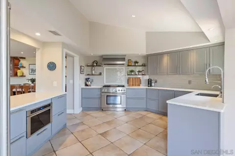 Kitchen - 17924 Saint Andrews Dr, Poway, CA 92064 photo 1 of 4