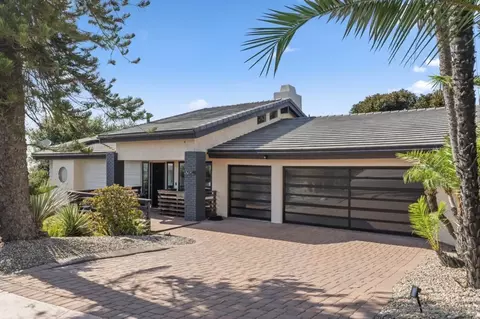 Exterior - 17924 Saint Andrews Dr, Poway, CA 92064 photo 2 of 7