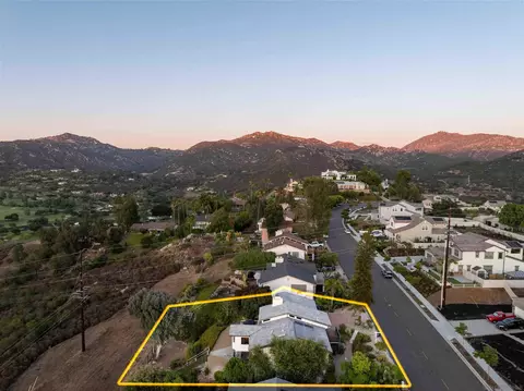 View/Area - 17924 Saint Andrews Dr, Poway, CA 92064 photo 3 of 4
