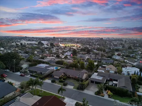 View/Area - 3365 Seacrest Dr, Carlsbad, CA 92008 photo 6 of 10