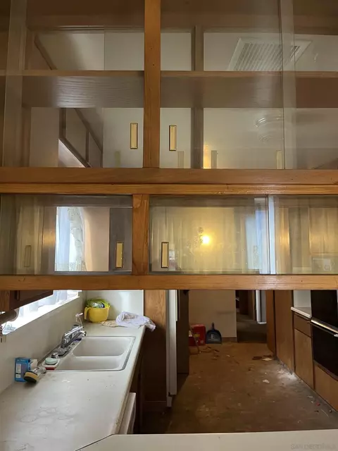 Kitchen - 20434 Myron St, Perris, CA 92570 photo 1 of 2