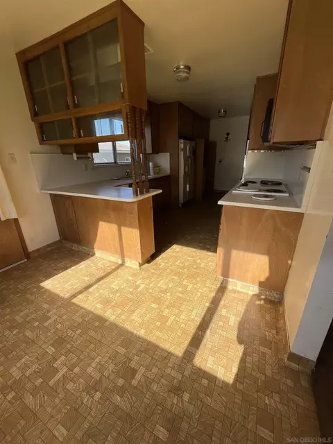 Kitchen - 20434 Myron St, Perris, CA 92570 photo 2 of 2