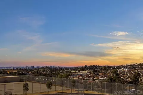 286 Ridgecrest Dr, San Diego, CA 92114