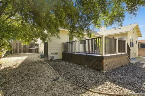 Exterior - 7446 Ohio Pl, La Mesa, CA 91942 photo 6 of 9