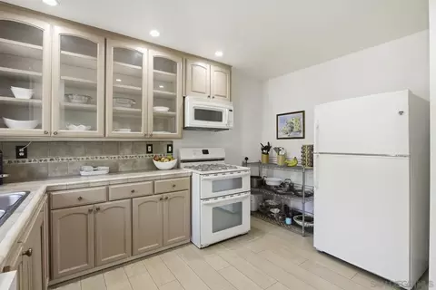 Kitchen - 7446 Ohio Pl, La Mesa, CA 91942 photo 4 of 5