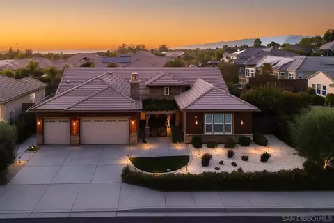 2067 James Gaynor, Fallbrook, CA 92028
