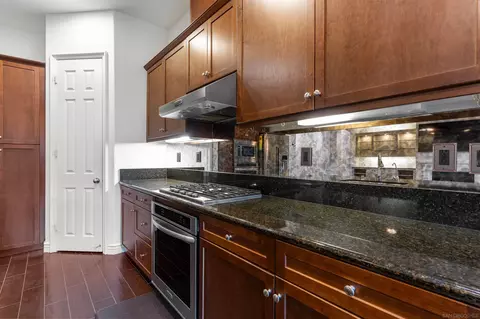Kitchen - 2067 James Gaynor, Fallbrook, CA 92028 photo 4 of 4