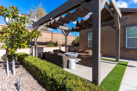 Exterior - 2067 James Gaynor, Fallbrook, CA 92028 photo 13 of 15
