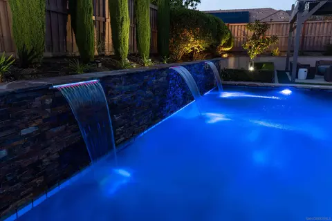 Exterior - 2067 James Gaynor, Fallbrook, CA 92028 photo 6 of 15