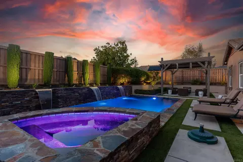 Exterior - 2067 James Gaynor, Fallbrook, CA 92028 photo 7 of 15