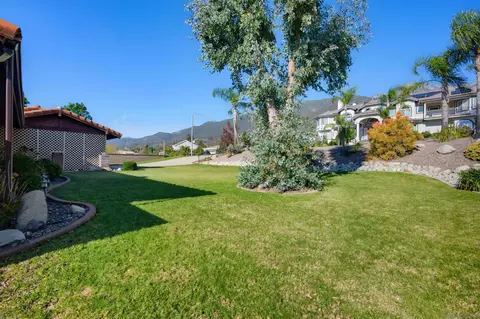 Exterior - 10365 Hidden Farm Rd, Rancho Cucamonga, CA 91737 photo 11 of 11