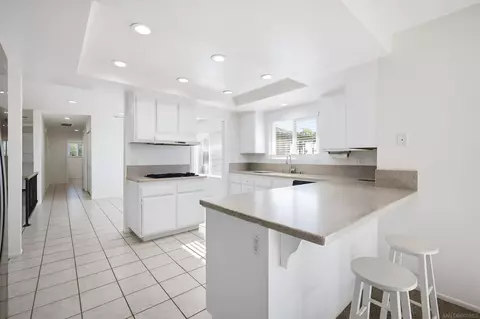 Kitchen - 10365 Hidden Farm Rd, Rancho Cucamonga, CA 91737 photo 2 of 5