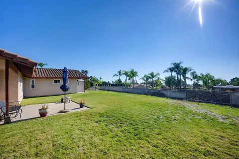 Exterior - 10365 Hidden Farm Rd, Rancho Cucamonga, CA 91737 photo 8 of 11